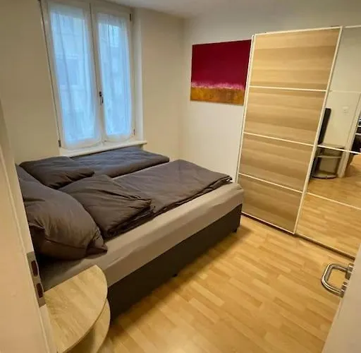 Gemuetliche An Bester Lage Im Kreis 4 Zürich