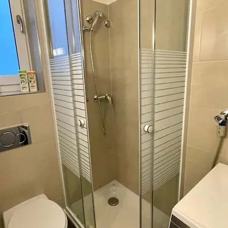 Gemuetliche An Bester Lage Im Kreis 4