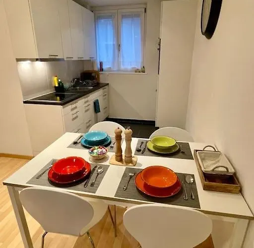 Gemütliche An Bester Lage Im Kreis 4 *